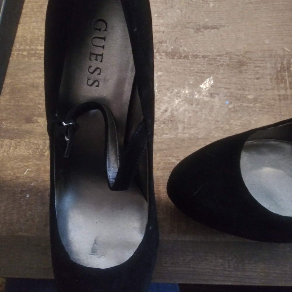 Guess velvet platform stilettos patent heel 7.5